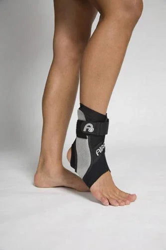 A60 Ankle Support Small Left M 7  W 8.5 - QG Med