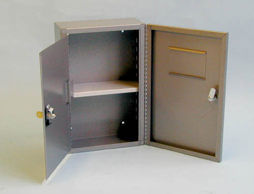 Narcotic Safe - Small 14.5 H X 9.5 W X 4 D with Keys