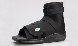 Slimline Cast Boot  Black Square-Toe  Adult Medium - QG Med